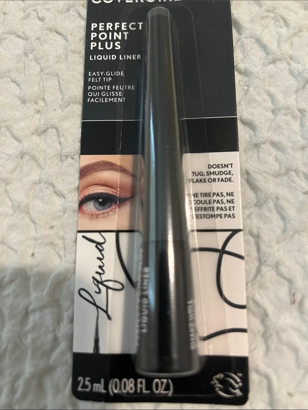 NWT Covergirl Get in Line Liquid Eyeliner 205 Charcoal